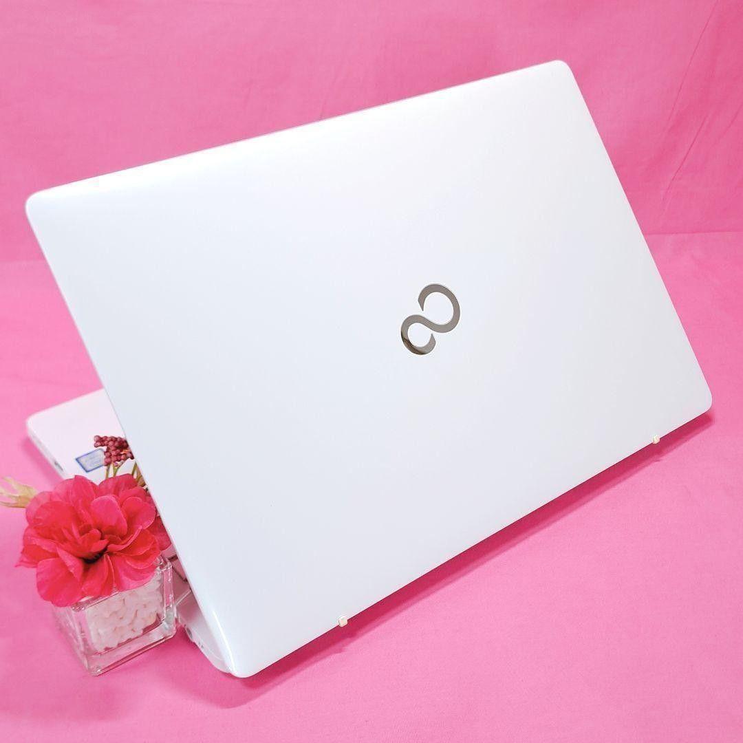 208 第7世代i7/SSD/8GB　富士通ノートパソコン Windows11