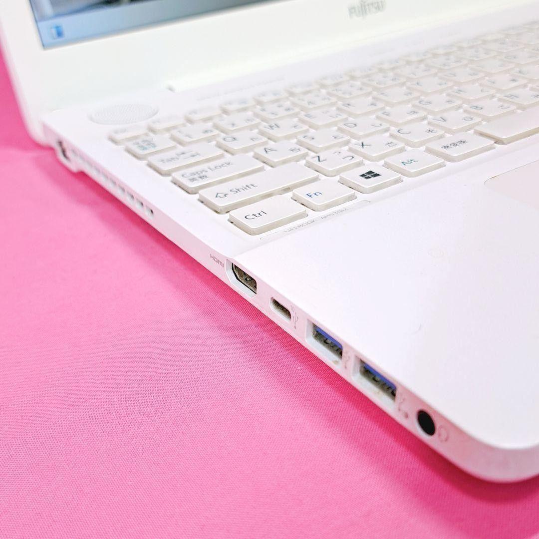 208 第7世代i7/SSD/8GB　富士通ノートパソコン Windows11