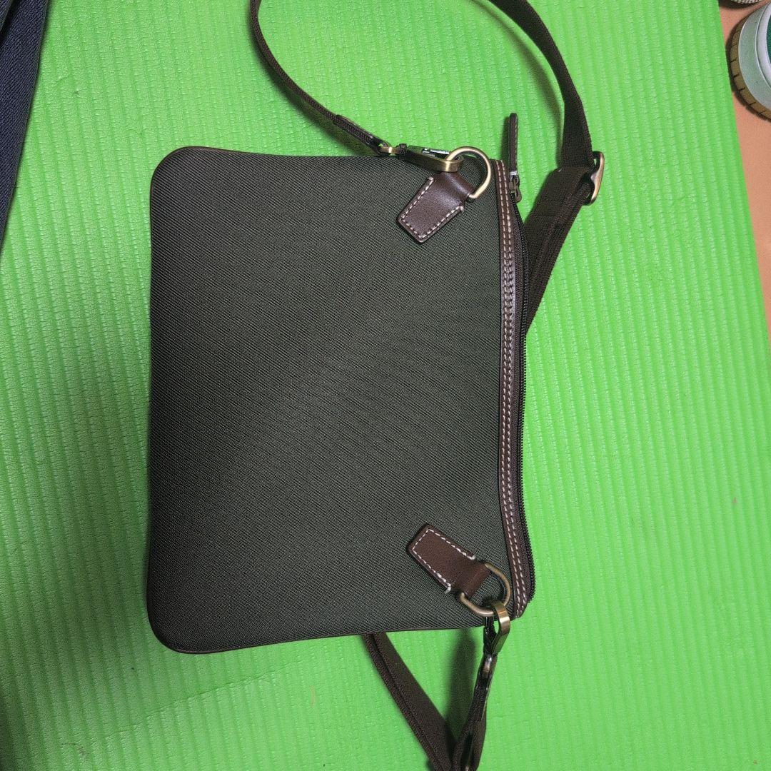 HUNTING WORLD（ハンティングワールド）　ショルダーバック