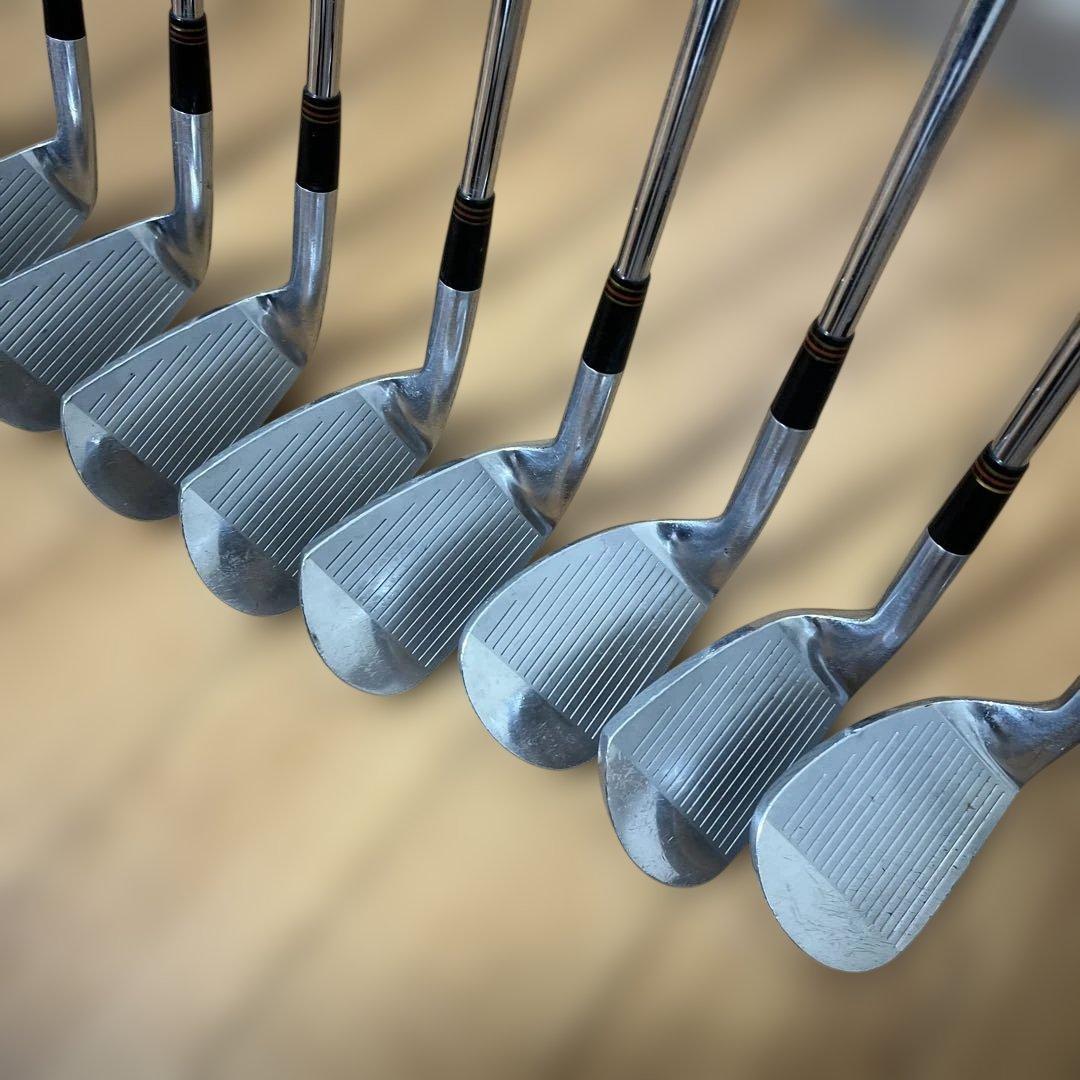 ゴルフクラブセット 赤 SRIXONケース付 15本