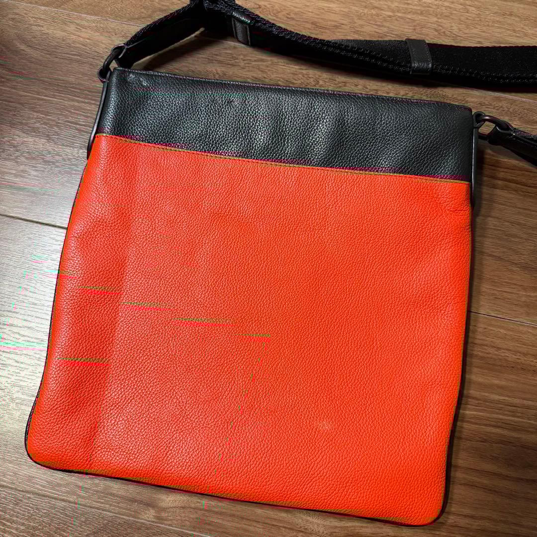 COACH コーチ ショルダーバッグ オレンジ