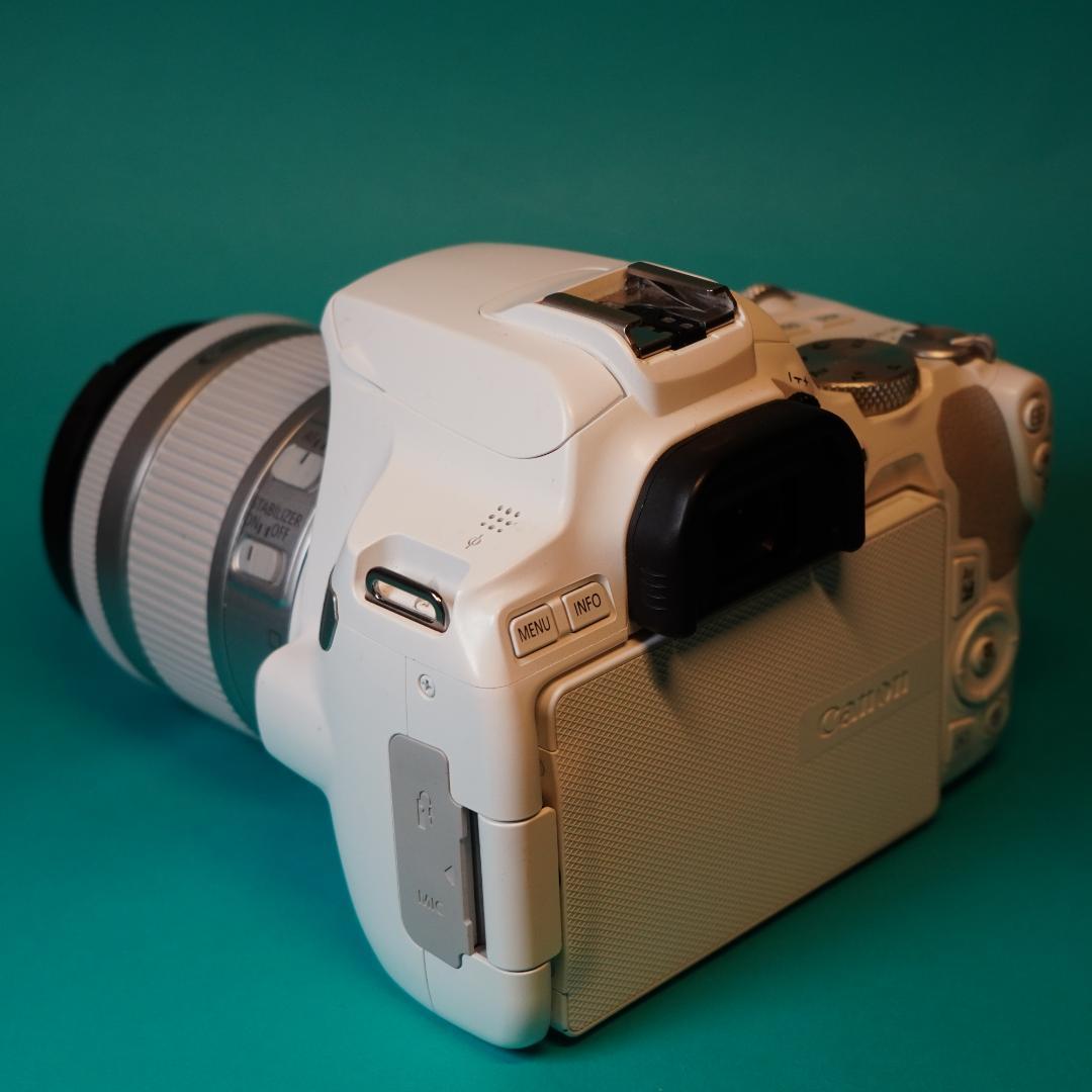 Canon EOS kiss X10 18-55mmレンズキット ホワイト