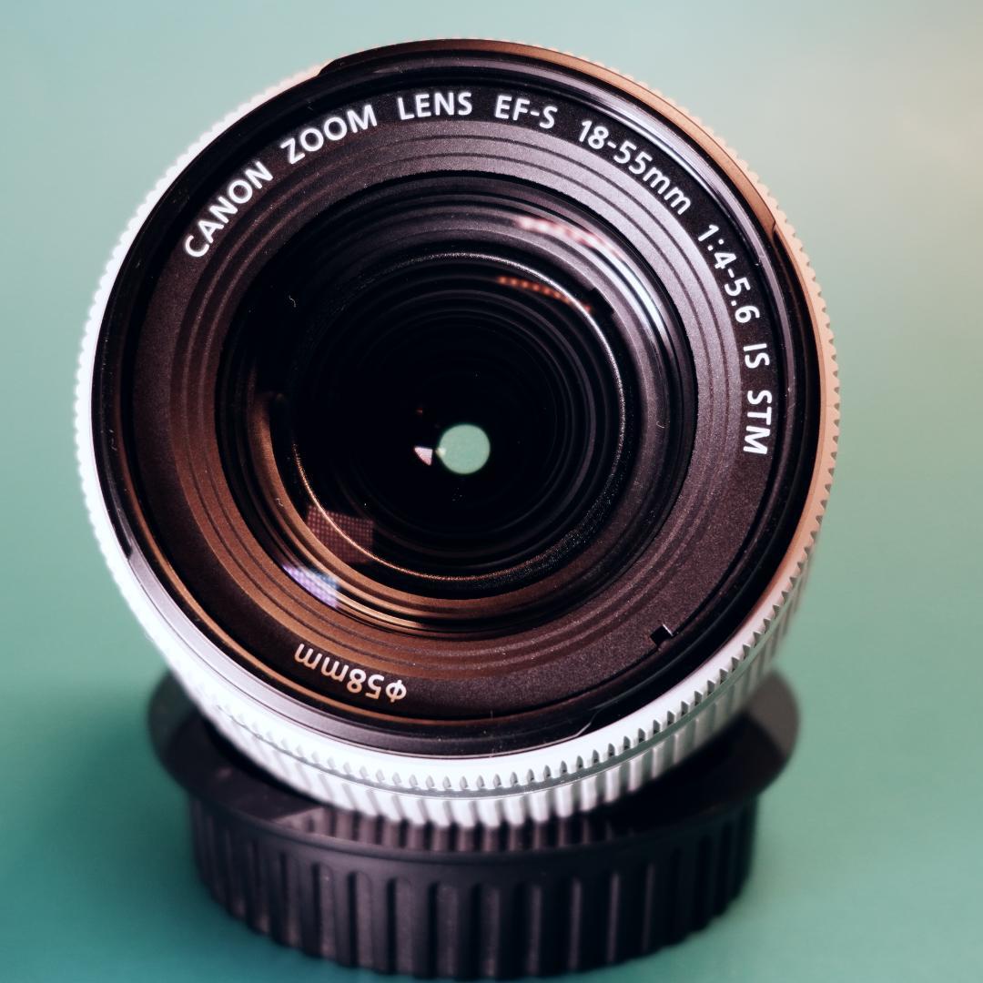 Canon EOS kiss X10 18-55mmレンズキット ホワイト