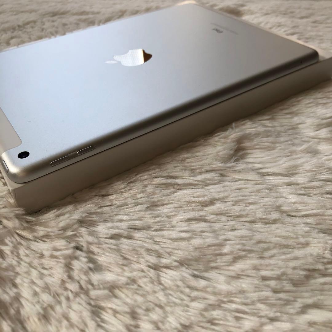 【完動品】iPad 第5世代 32GB SIMフリー 【すぐ発送】