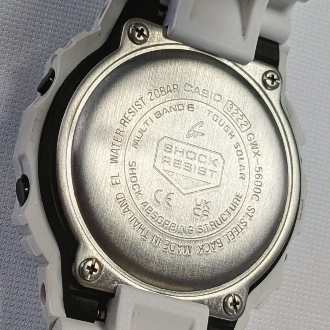 美品 CASIOメンズ腕時計Gショック白ホワイト電波ソーラ タイド＆ムーングラフ