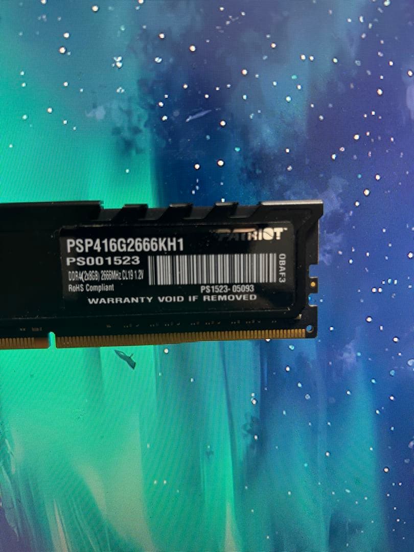 Patriot 16GB (8x2) DDR4 メモリ