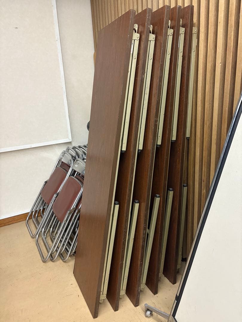 にばん【折りたたみ長テーブル8台&パイプ椅子20脚】