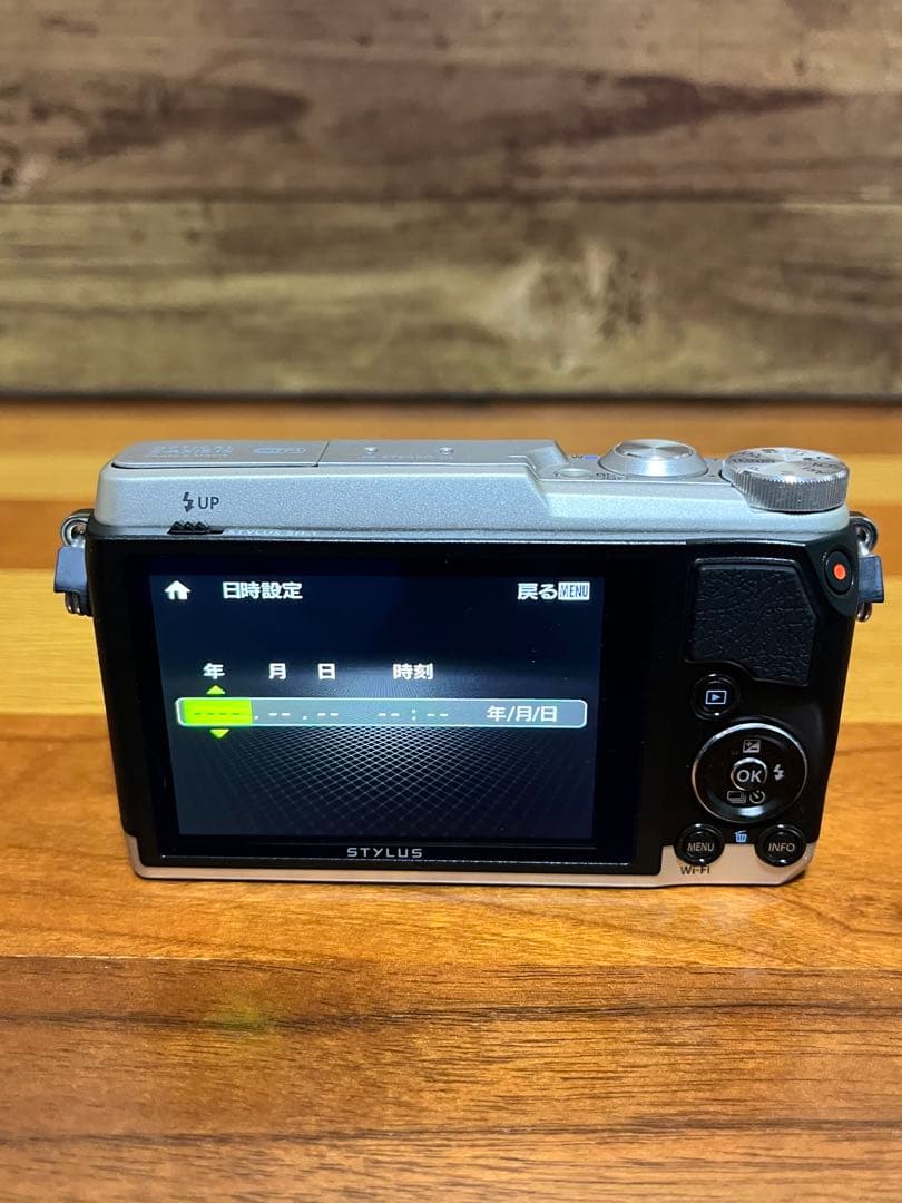 OLYMPUS オリンパス　STYLUS SH-1 シルバー　美品