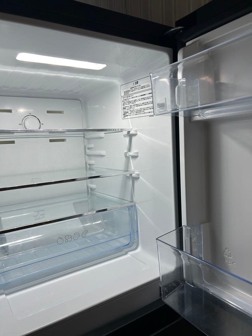 【送料込・美品】2023年製 Hisense冷蔵庫｜引越し早期売却・値段相談可