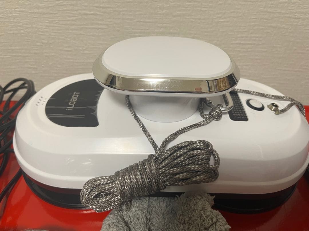 窓拭きロボット　2回使用　⭐︎値下げ交渉可⭐︎