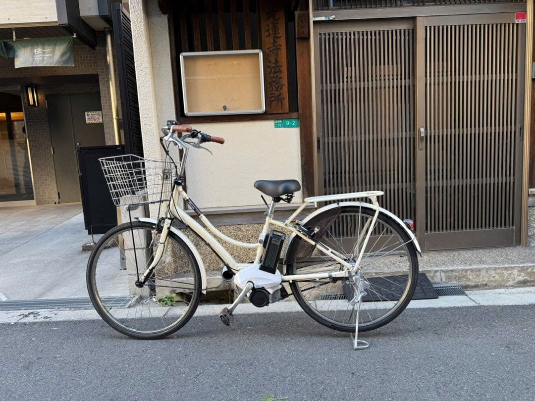 大阪府　ヤマハ　電動アシスト自転車 アイボリー バスケット付き