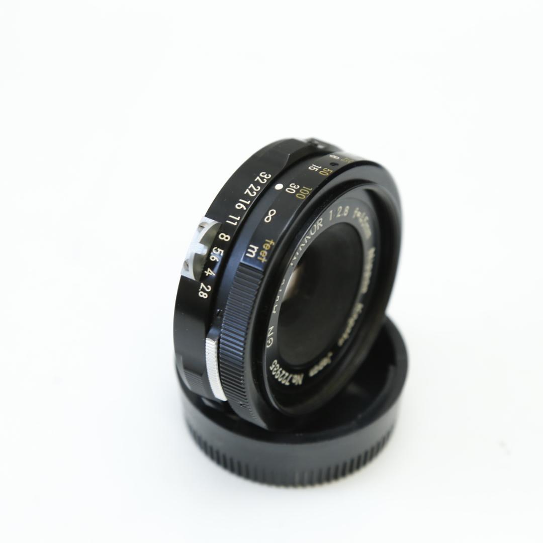 Nikon フィルムカメラとレンズ