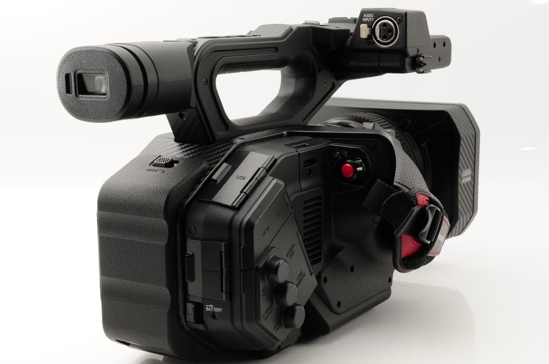 【ほぼ新品】パナソニック Panasonic AG-DVX200《通電30時間》