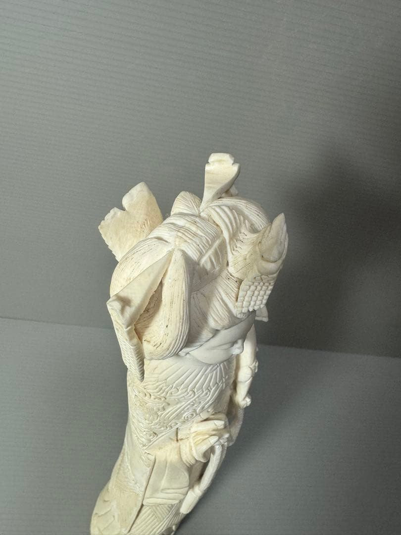 2103  古美術品　乾隆銘　細密彫刻女性像　置物　細密細工　骨董