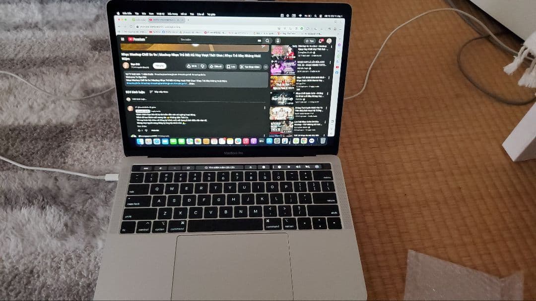 MacBook本体 Apple MacBook pro 13inch 2019