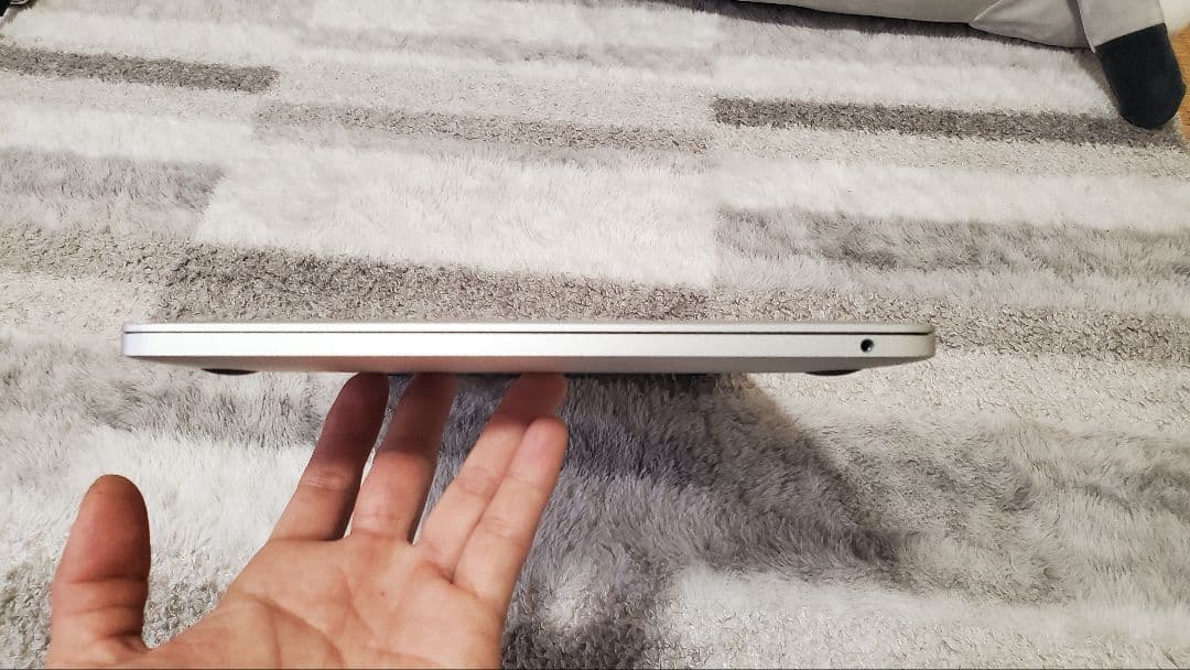 MacBook本体 Apple MacBook pro 13inch 2019