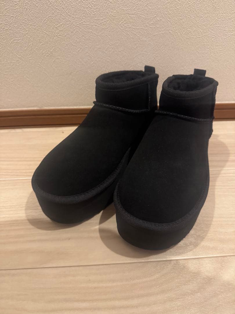 新品未使用 UGG クラシック ウルトラミニ プラットフォーム