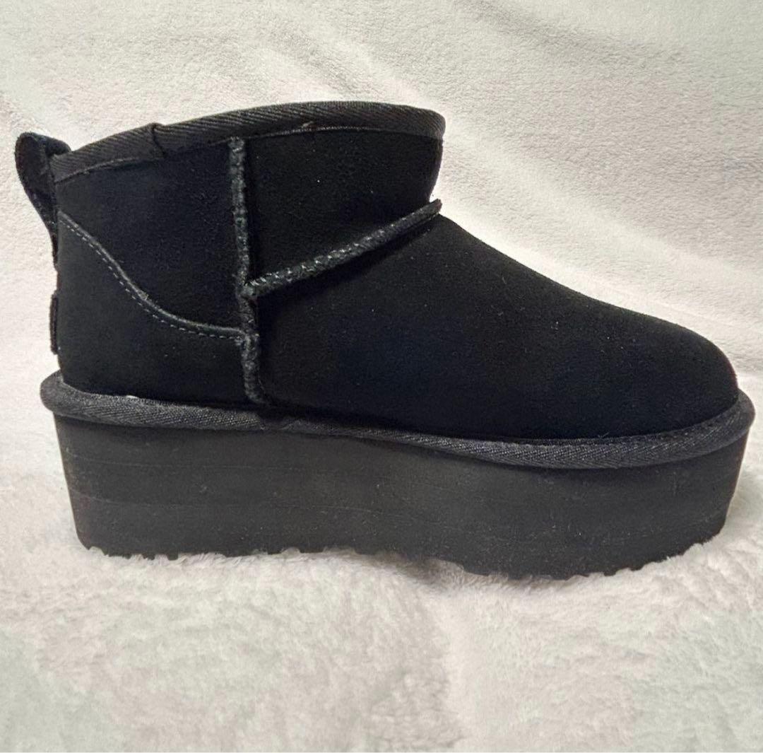 新品未使用 UGG クラシック ウルトラミニ プラットフォーム