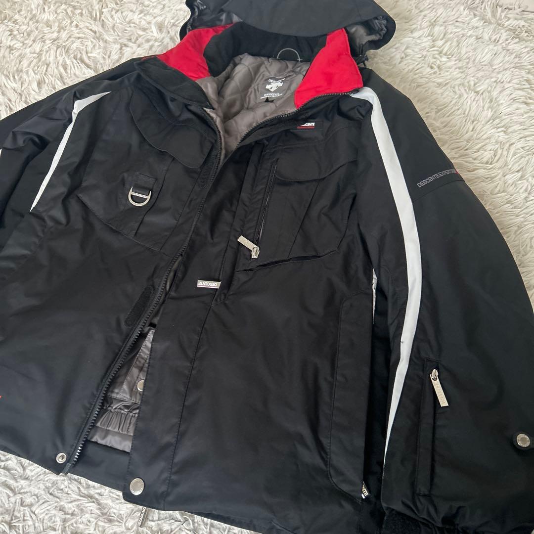 美品　デサント DESCENTE スキーウェア 上下セット　ダウン　黒　L