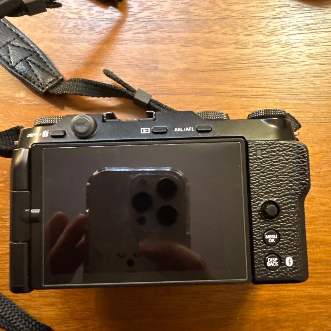 FUJIFILM X-M5 ミラーレスカメラ レンズ18mmF2付き