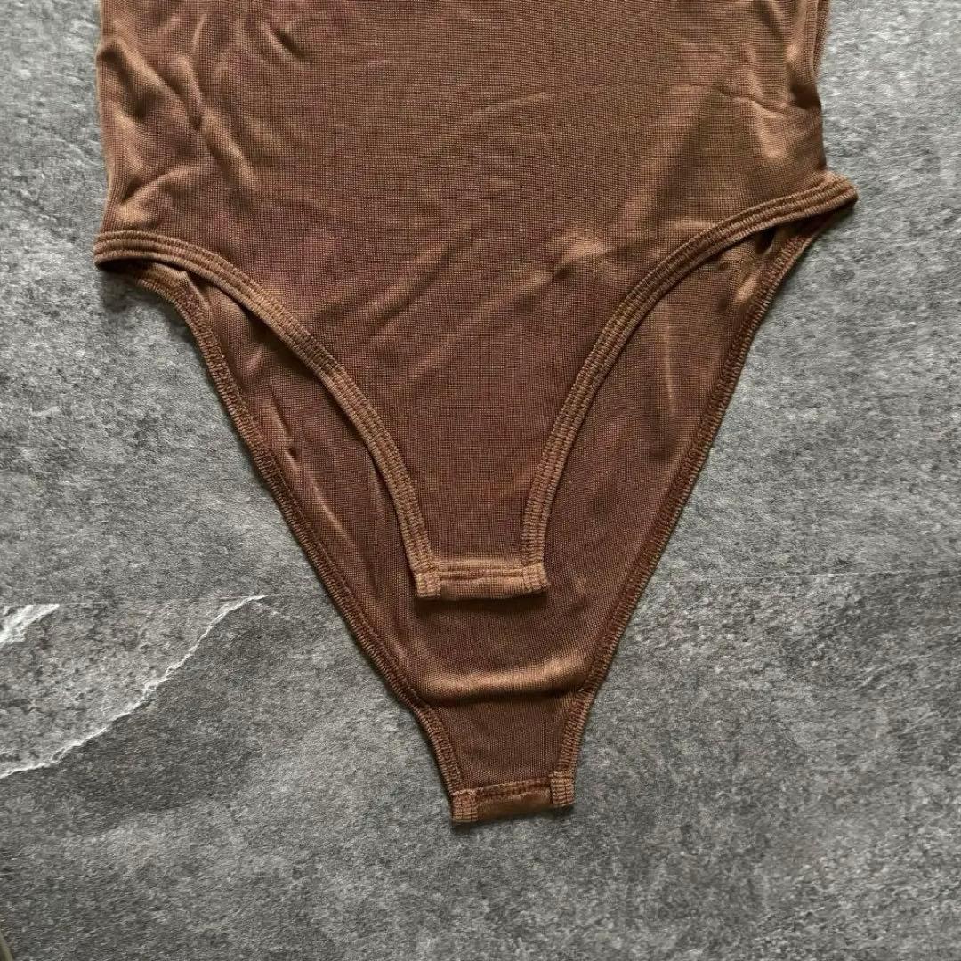 fumika uchida フミカウチダ シルク 背抜きボディスーツ