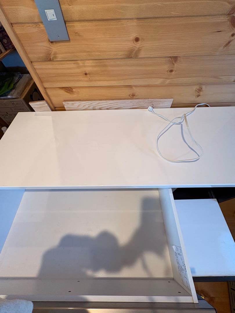 ダークブラウン木製キッチンカウンター