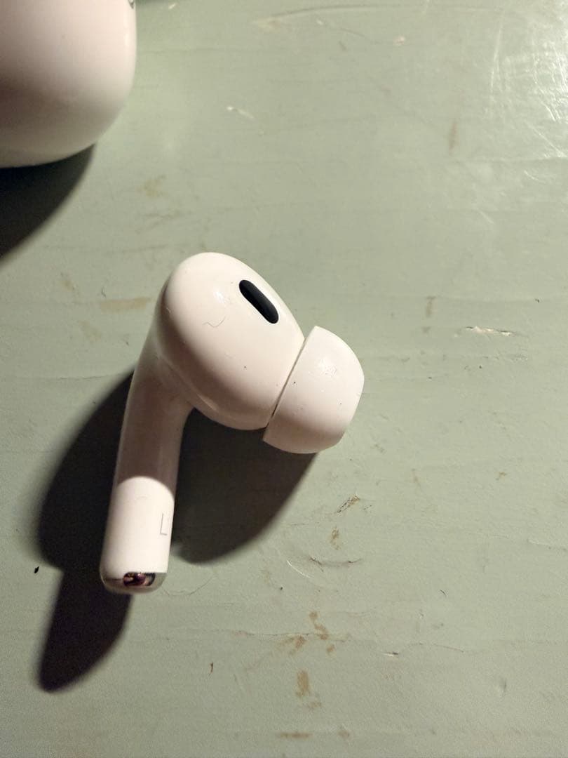 AirPods Pro 第二世代　本体 充電ケース付き左耳のみ