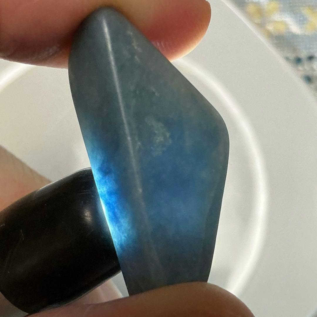 コン沢翡翠　原石　5.9g（141）