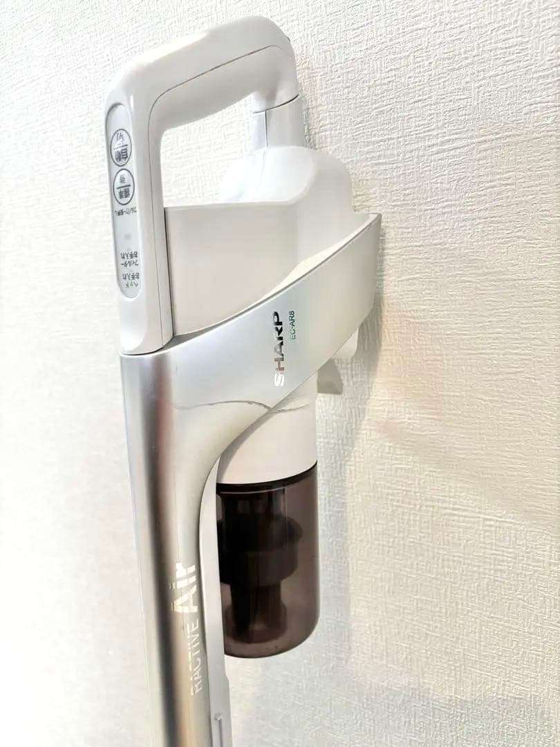 2023年製 SHARP コードレススティック掃除機 EC-AR8