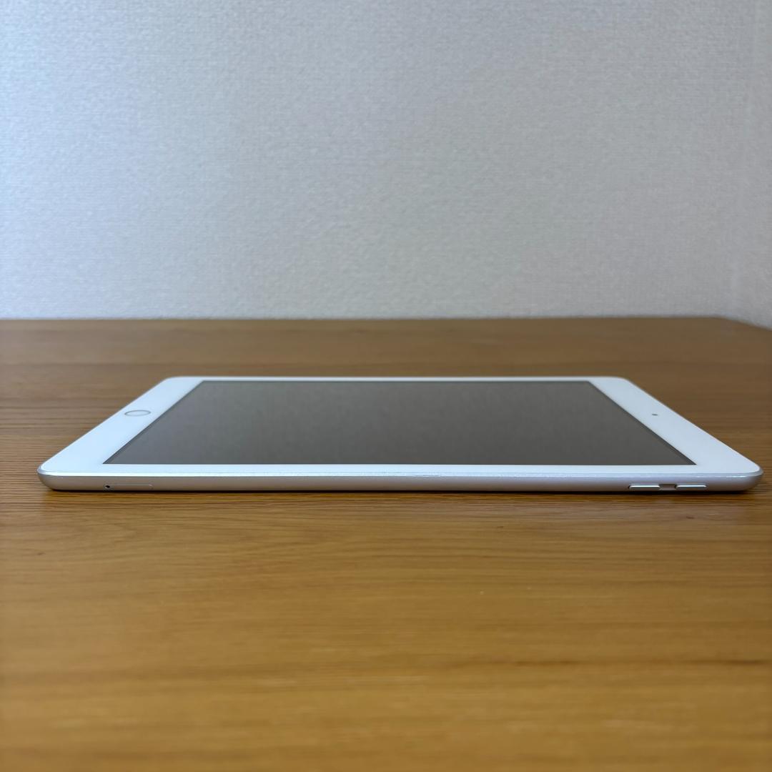 【SIMフリー】iPad 第6世代 128GB シルバー／動作確認済み