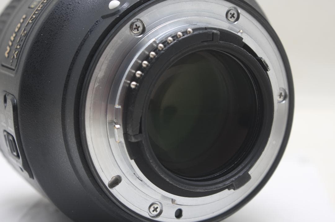 ニコン AF-S 85mm F1.8 G