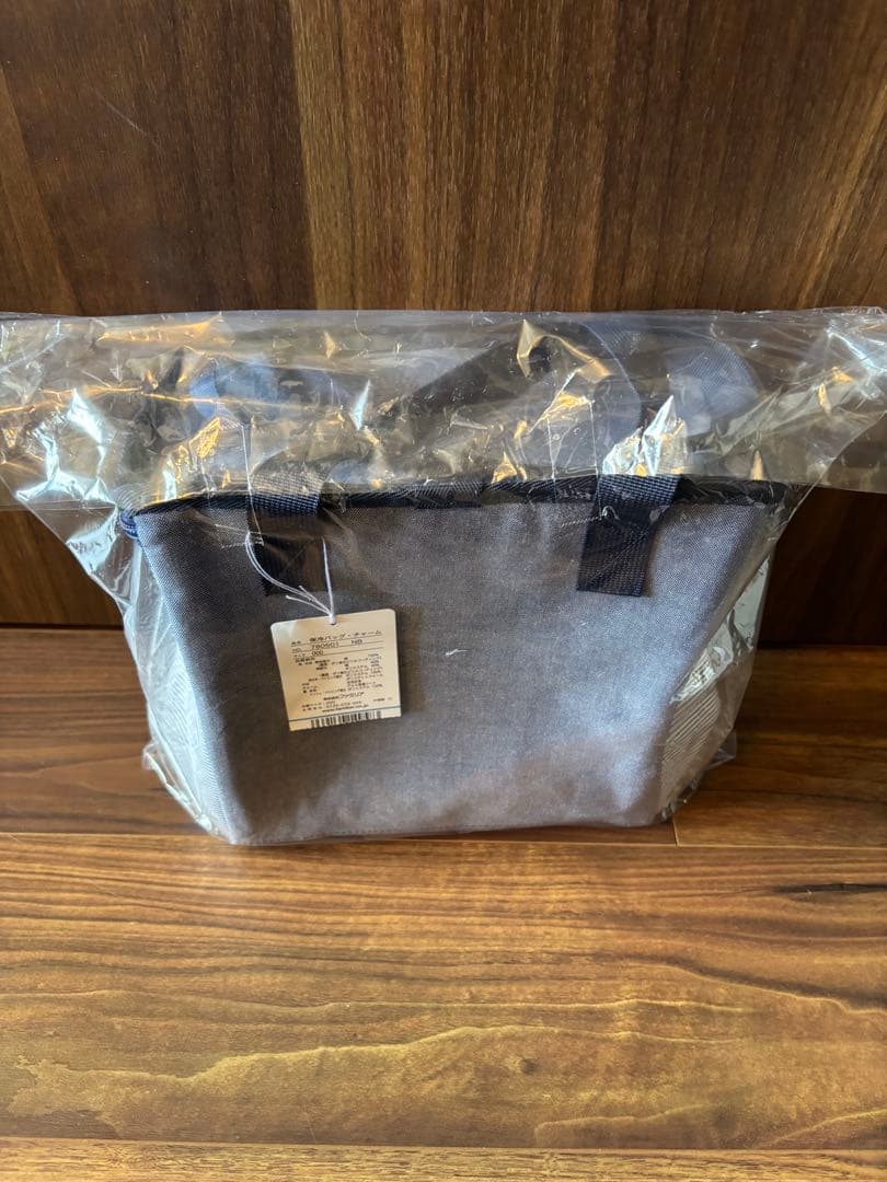 ⭐︎れぃぽん⭐︎新品未使用　ファミリア　保冷バッグ　限定品