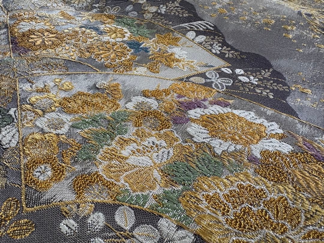 袋帯 六通 扇 松 菊 紅葉 牡丹 流水 唐織 刺繍