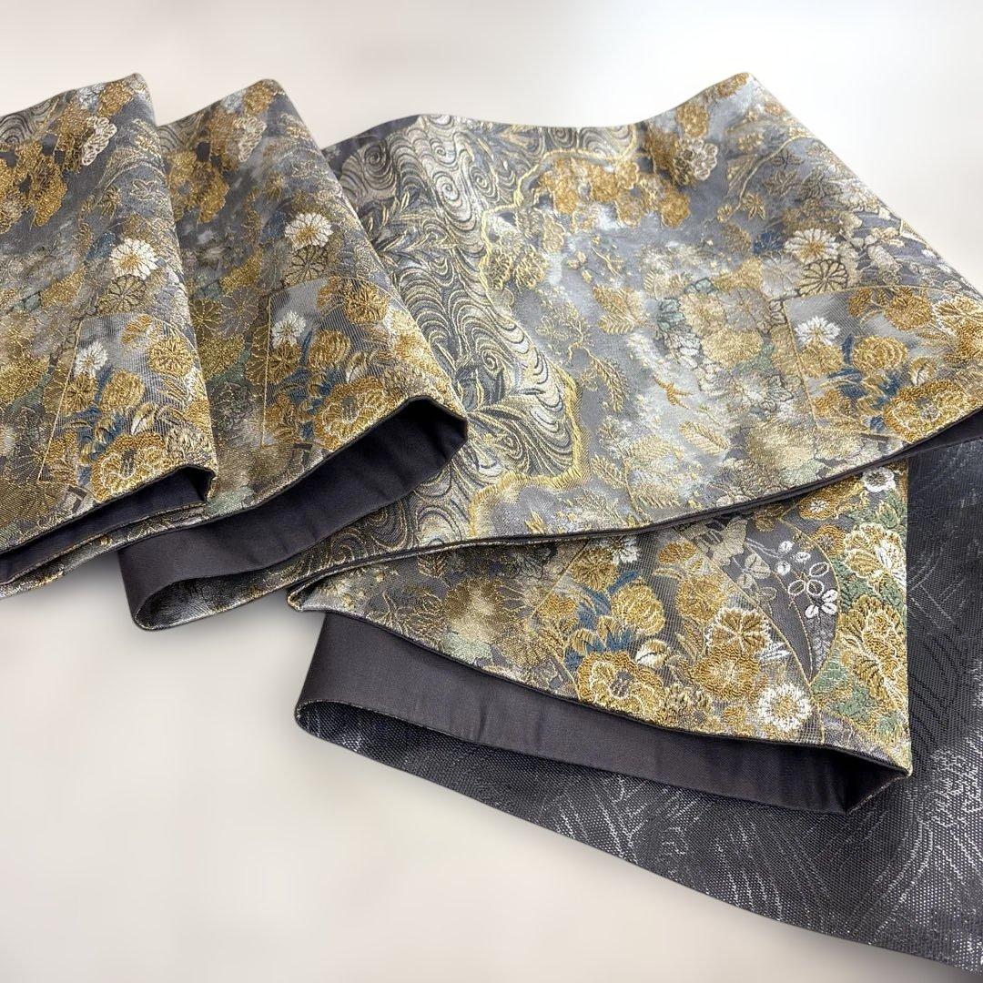 袋帯 六通 扇 松 菊 紅葉 牡丹 流水 唐織 刺繍