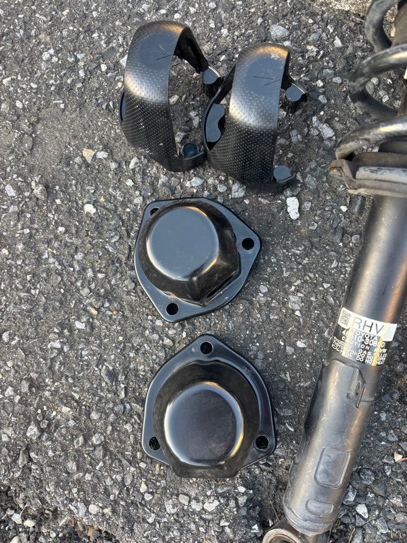 200 クラウンハイブリッド　純正サスGWS204 GRS200