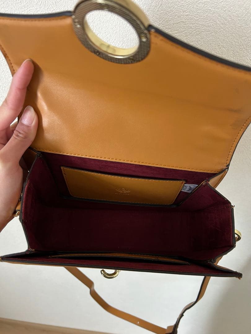 MCM ショルダーバッグ ブラウン ロゴ柄 ゴールド金具