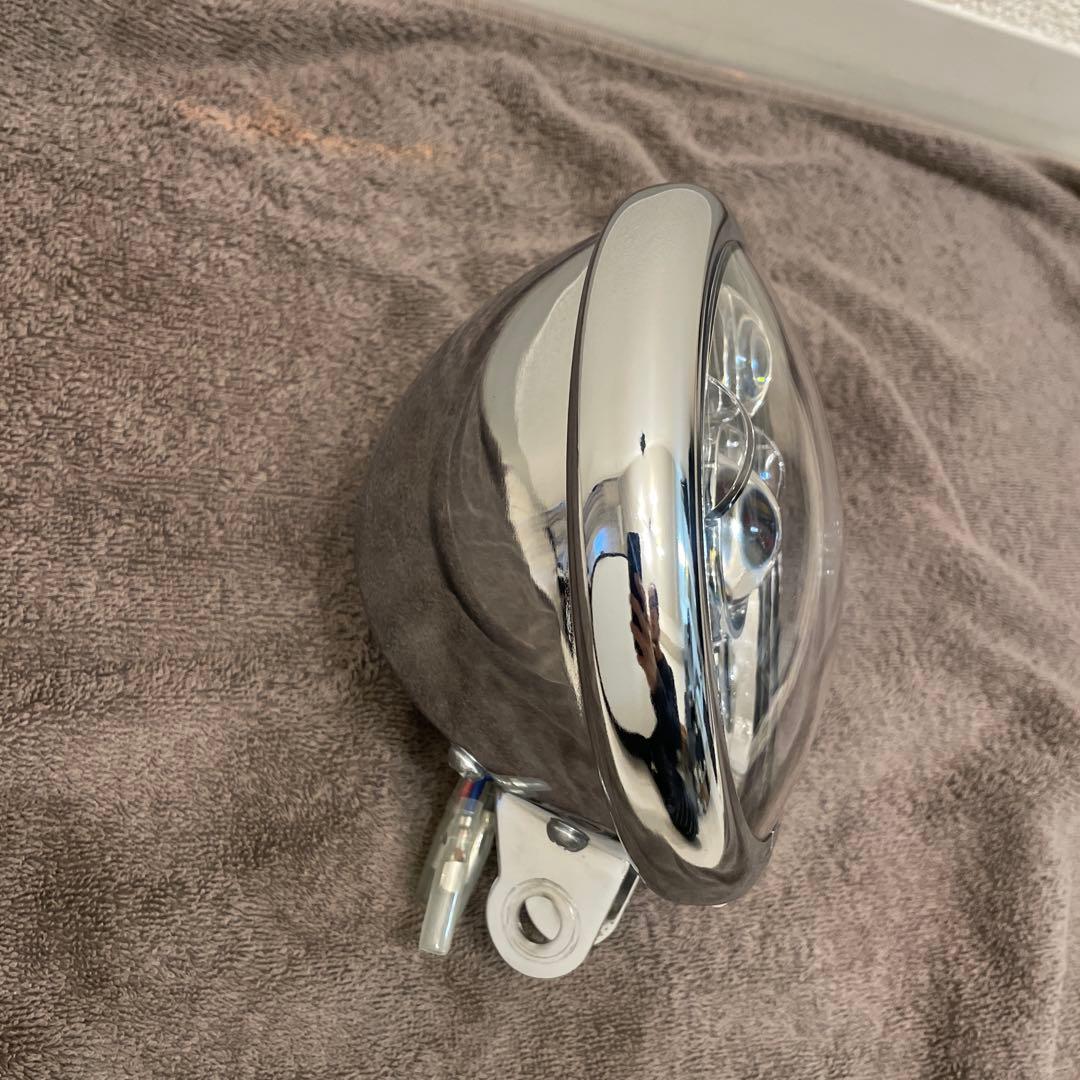 5.75インチ LEDヘッドライト シェル付き