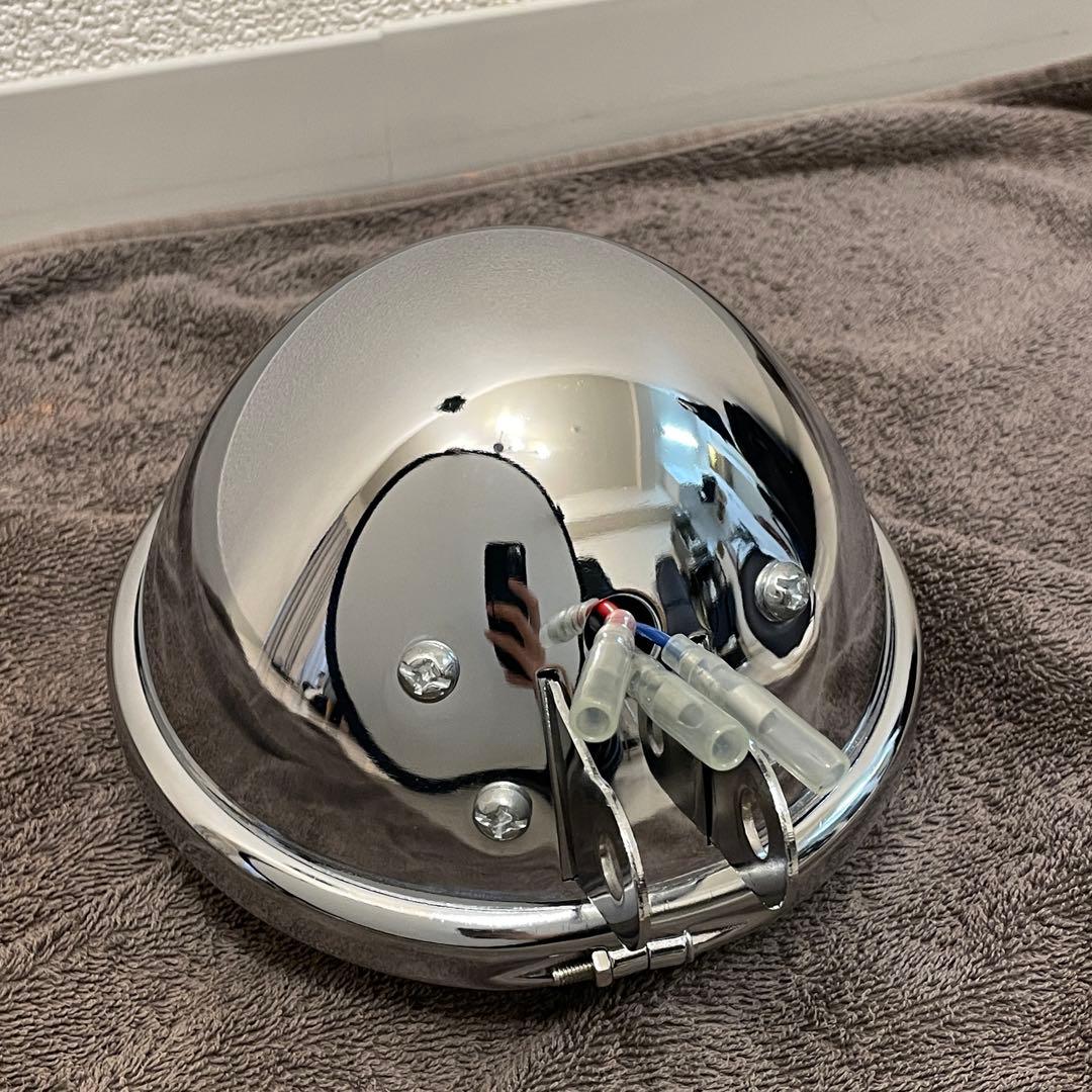 5.75インチ LEDヘッドライト シェル付き