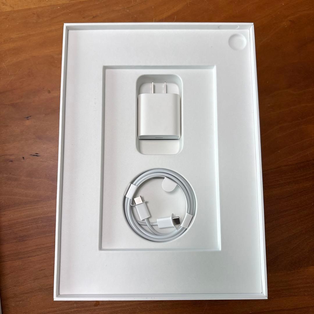 Apple iPad Air(第5世代) スペースグレー 本体