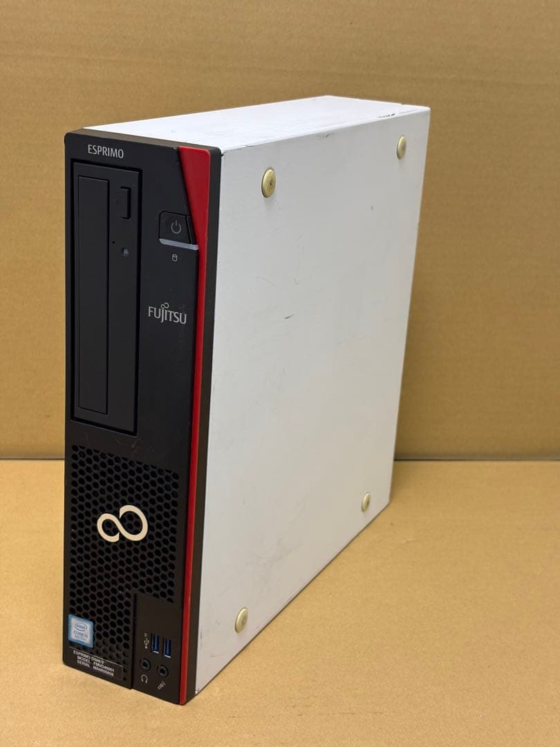 ⭐️515⭐️ FUJITSU ESPRIMO D588/V ⭐️i5-8500⭐️