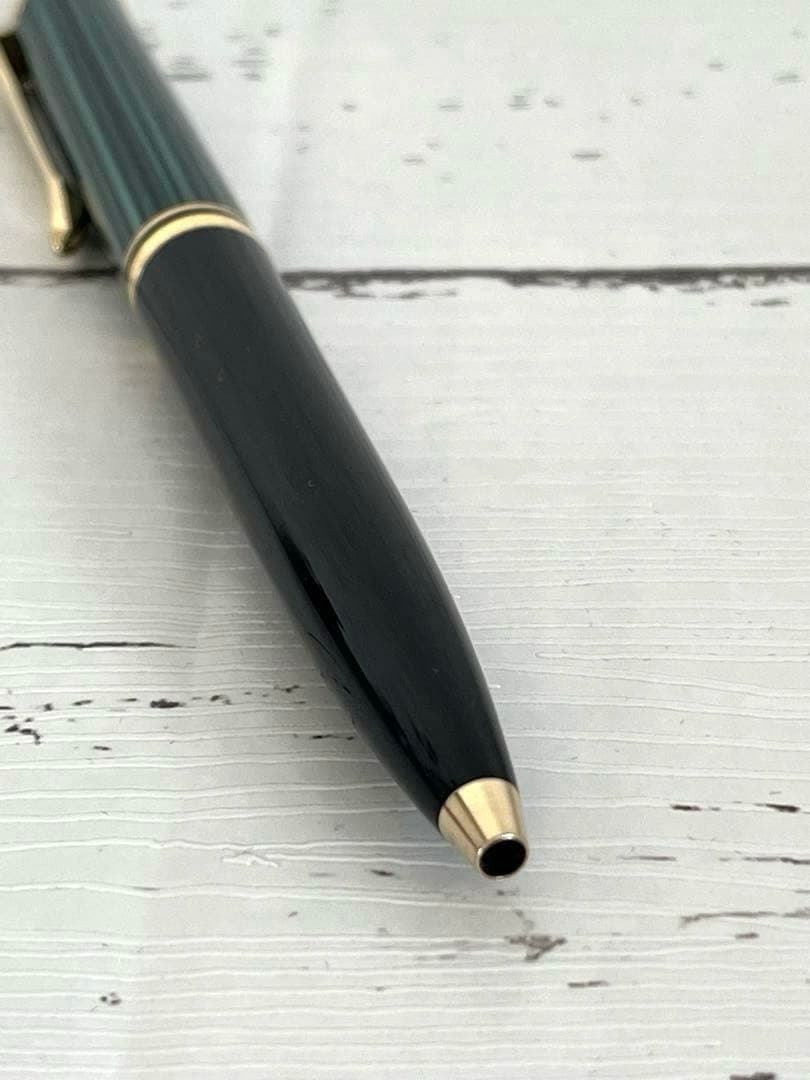 ペリカン　ボールペン スーベレーン K400 グリーンストライプ