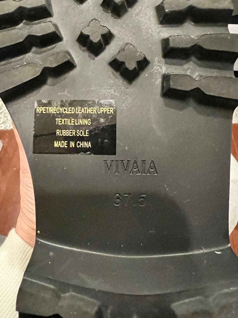 a*様 ビバイア 撥水加工 [Florence] ラウンドトゥラグソール アンク