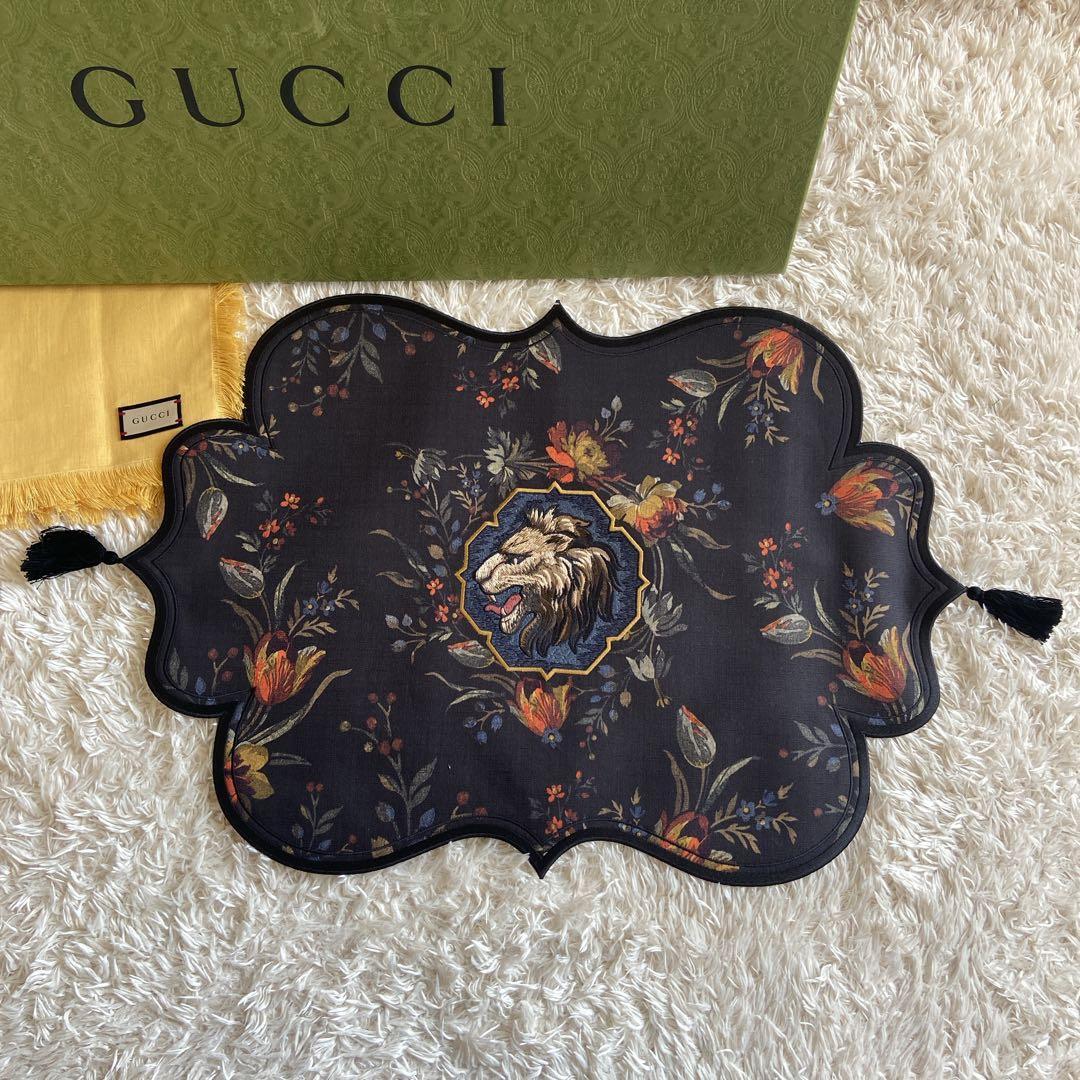 極美品　グッチ　プレイスマット　ライオン　刺繍　タッセル　742069 箱付
