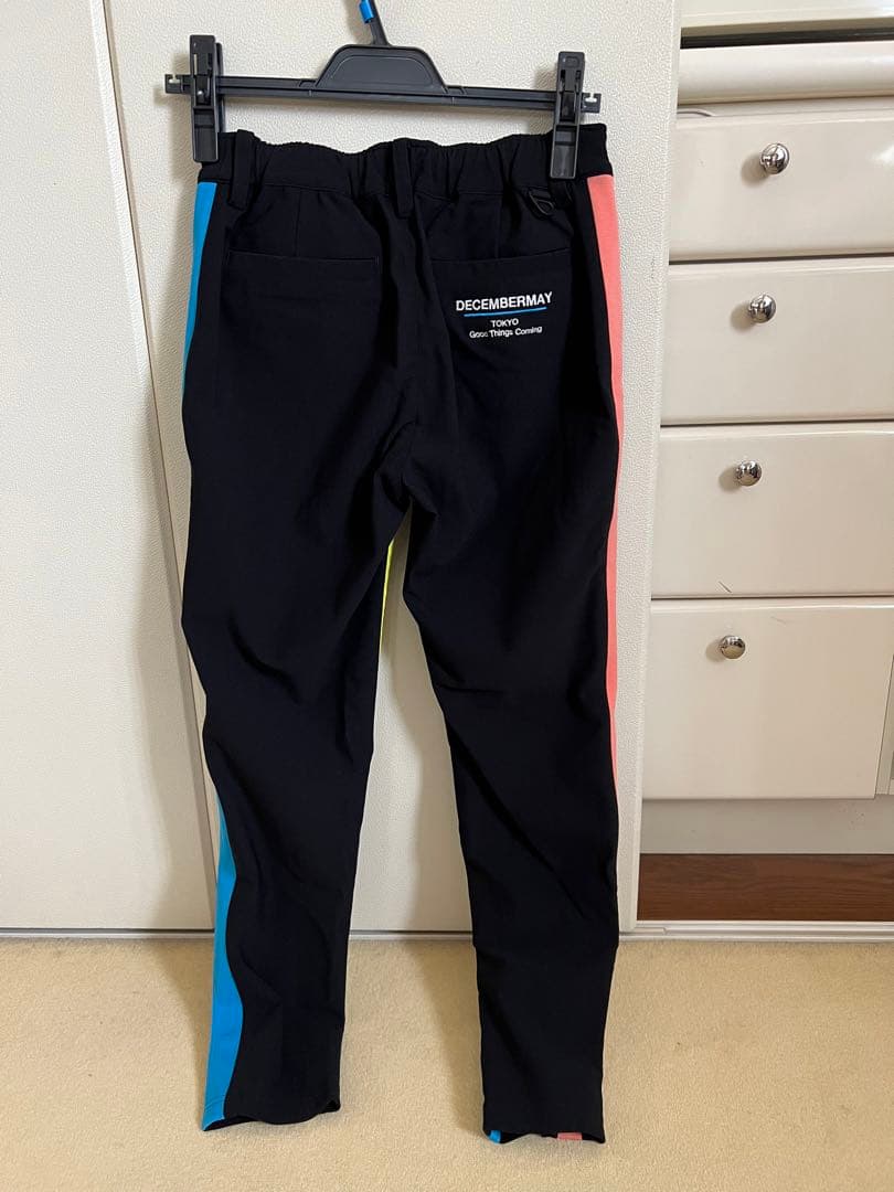 December May アシンメトリーラインパンツ