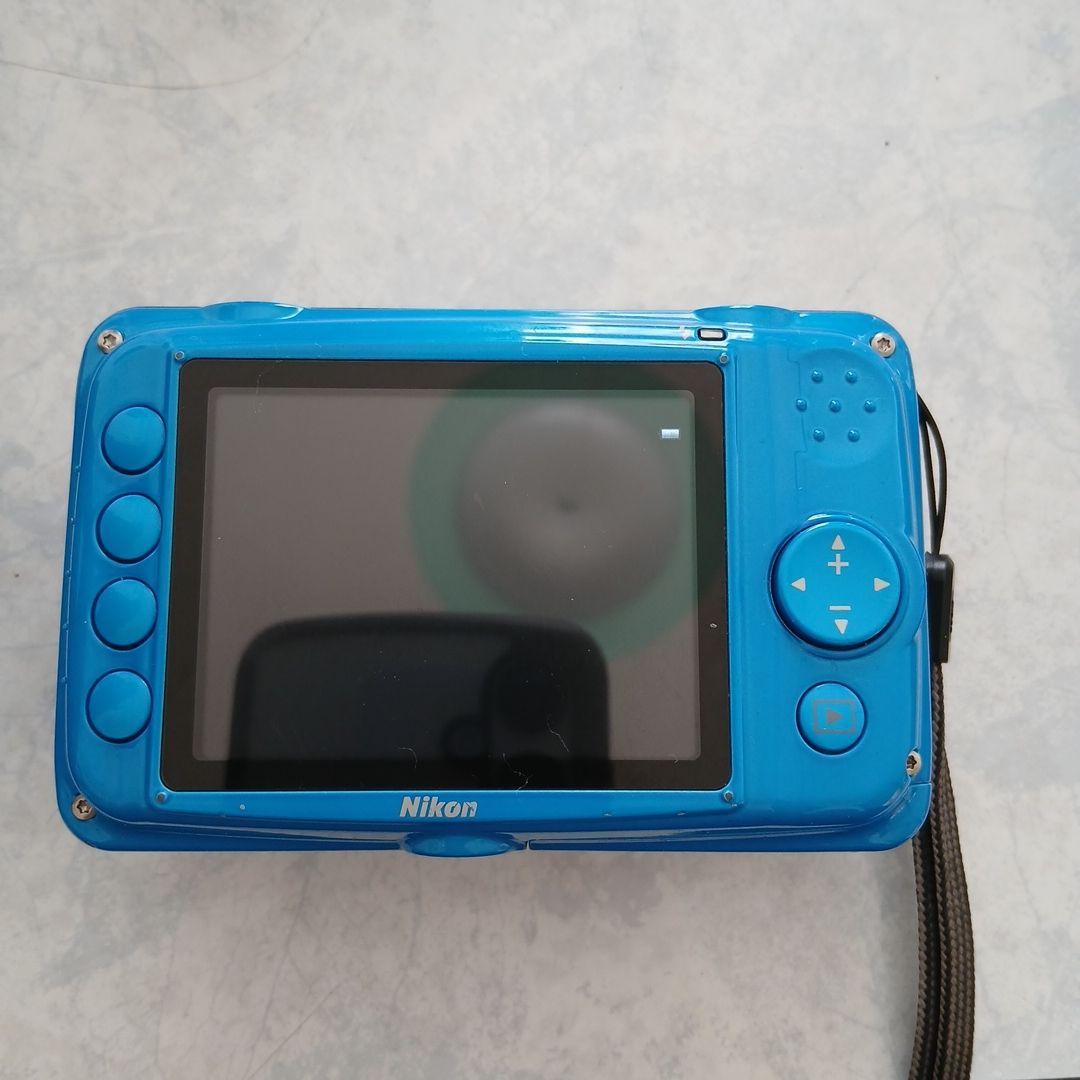 Nikon COOLPIX 防水デジタルカメラ