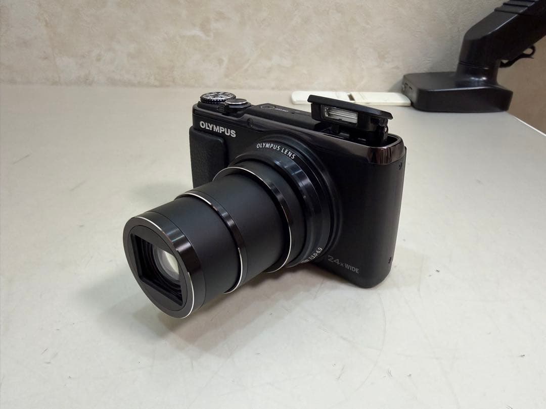 OLYMPUS STYLUS SH-60 メモリー8gb デジタルカメラ