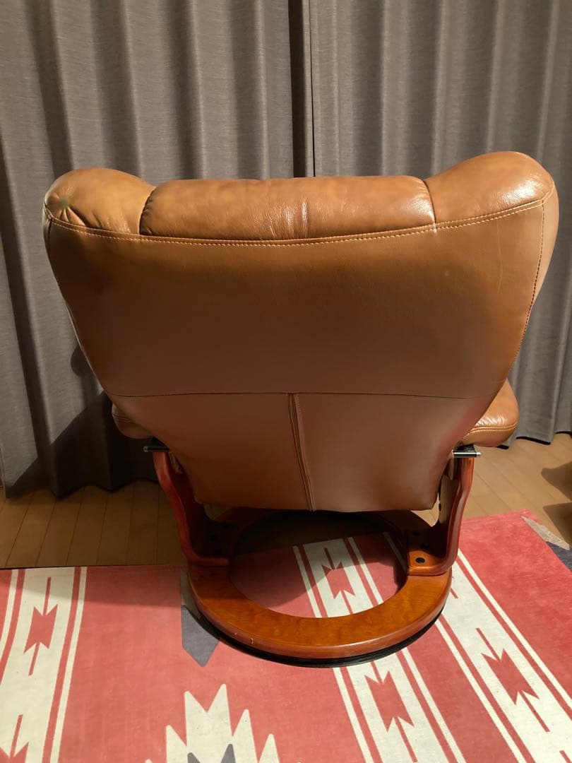 ★引取可能は3月末迄！　リクライニングソファ＋オットマン付１人用　サブテーブル付