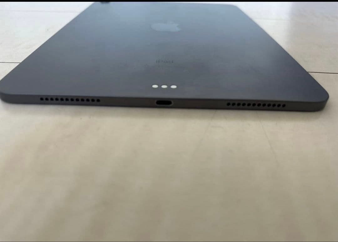 iPad Air 第四世代　256GB　画面割れあり