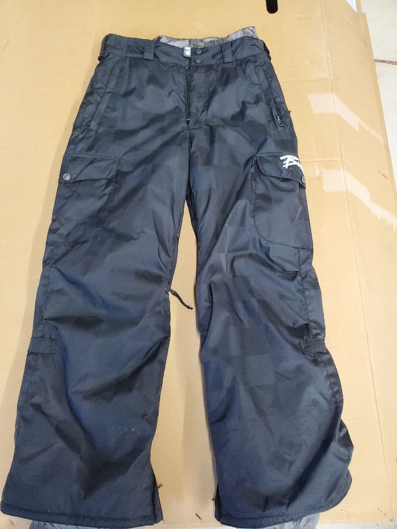 バートン　ジュニアスノーボードウェア　スキー 上下セット