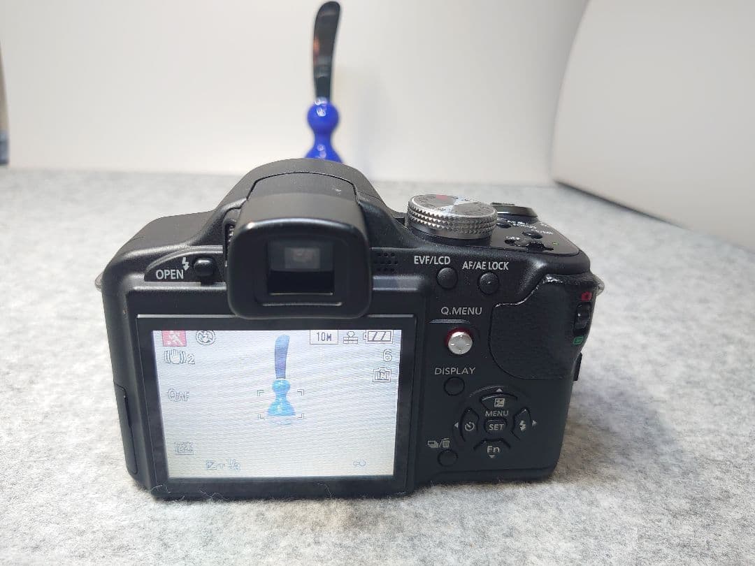 Panasonic LUMIX DMC-FZ28 コンデジ